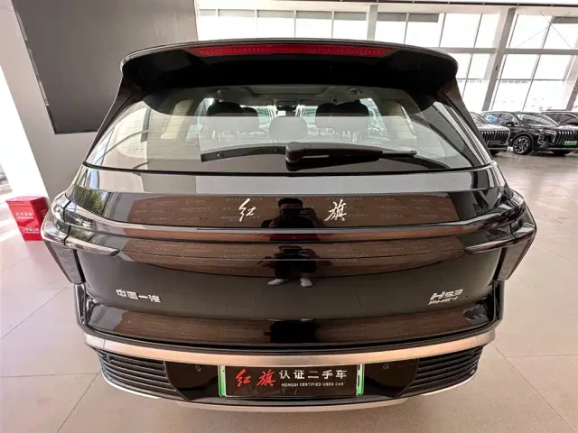 Hongqi HS3 PHEV — Фото автомобиля 6