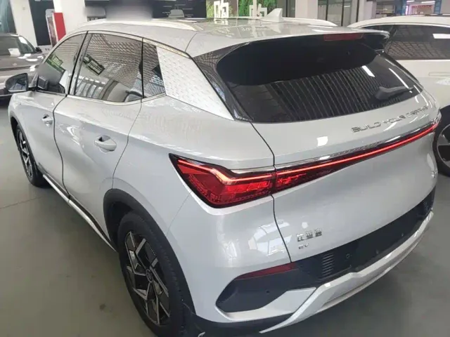 BYD Yuan PLUS — Фото автомобиля 4