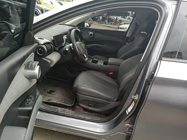 BYD Yuan PLUS — Фото автомобиля 14