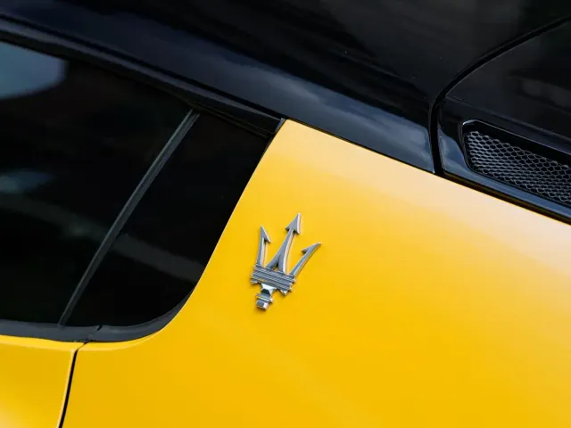 Maserati MC20 — Фото автомобиля 8