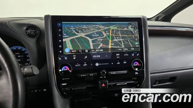 Toyota Alphard — Фото автомобиля 12