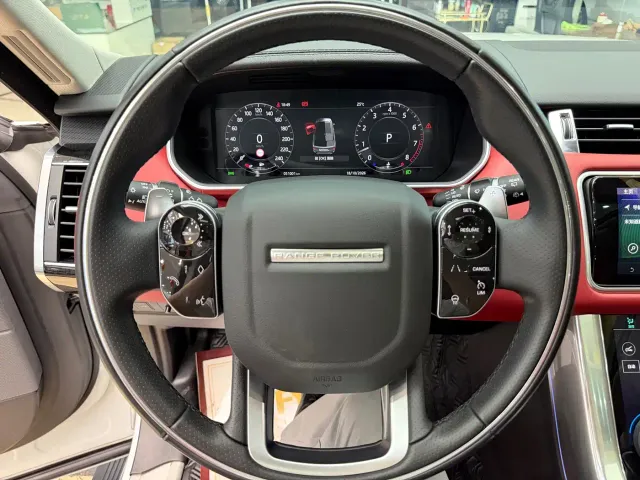 Land Rover Range Rover Sport — Фото автомобиля 17