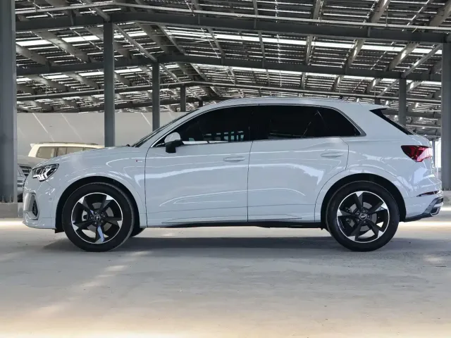Audi Q3 — Фото автомобиля 4