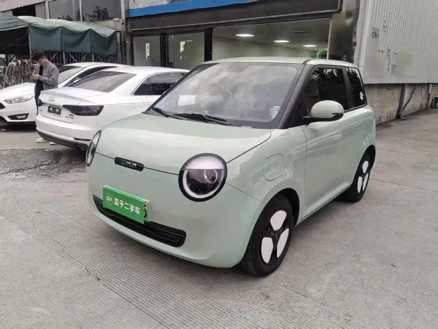 Фотография автомобиля — Changan Lumin