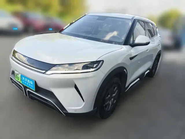 Фотография автомобиля — BYD Yuan UP