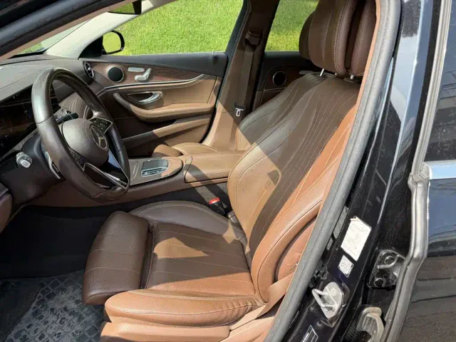 Mercedes-Benz E-Class — Фото автомобиля 8