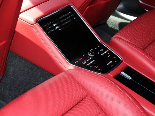 Porsche Panamera — Фото автомобиля 17