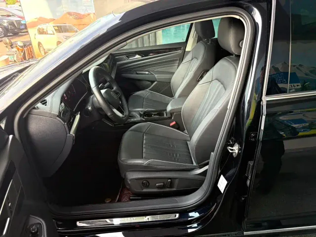 Volkswagen Passat 2023 330TSI Starlight Elite Edition — Фото автомобиля 7