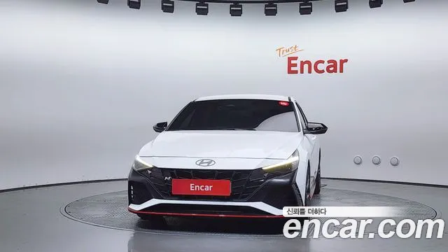 Hyundai AVANTE — Фото автомобиля 3