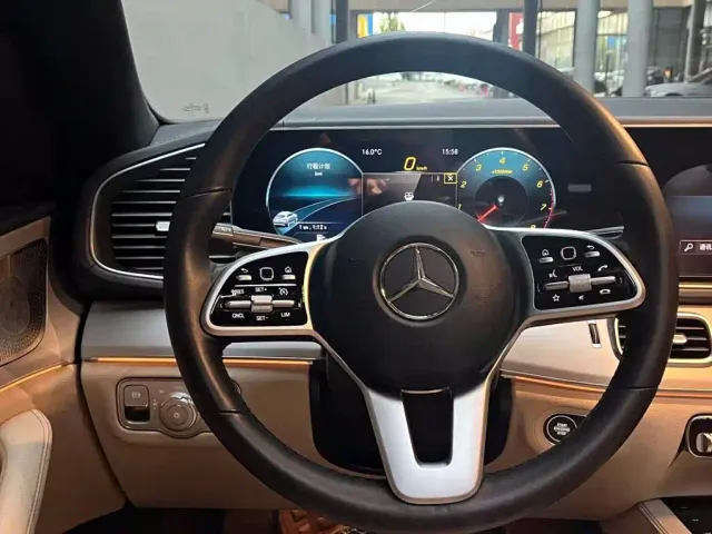 Mercedes-Benz GLE Coupe — Фото автомобиля 13