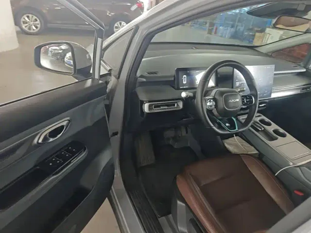 GAC Aion Y — Фото автомобиля 11
