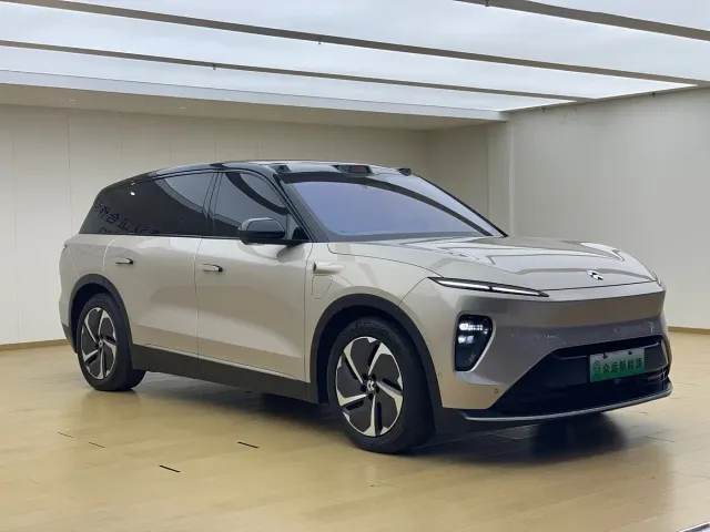 Nio ES8 — Фото автомобиля 4