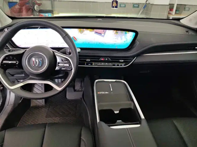 Buick LaCrosse — Фото автомобиля 12