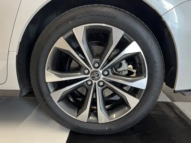 Toyota Granvia — Фото автомобиля 11