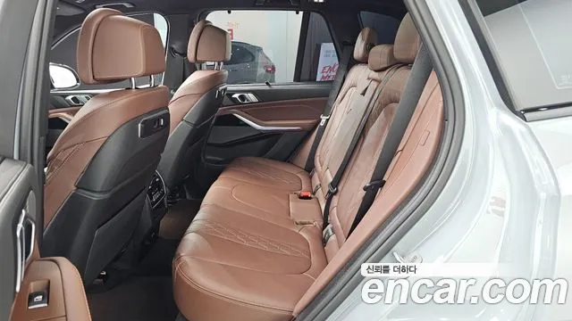 BMW X5 xDrive 40i M Sport — Фото автомобиля 12