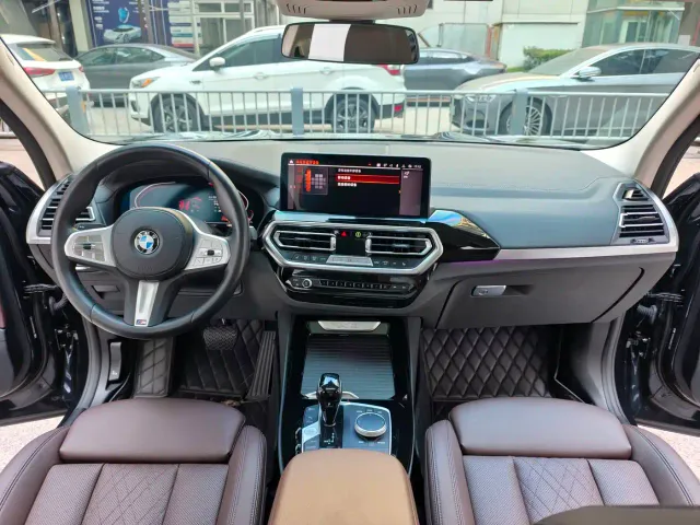 BMW X3 — Фото автомобиля 8