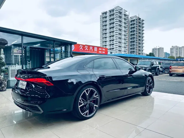 Audi A7L — Фото автомобиля 7