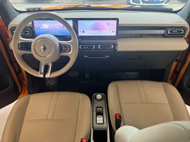 Baojun Yep — Фото автомобиля 8