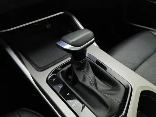 Geely Emgrand — Фото автомобиля 13