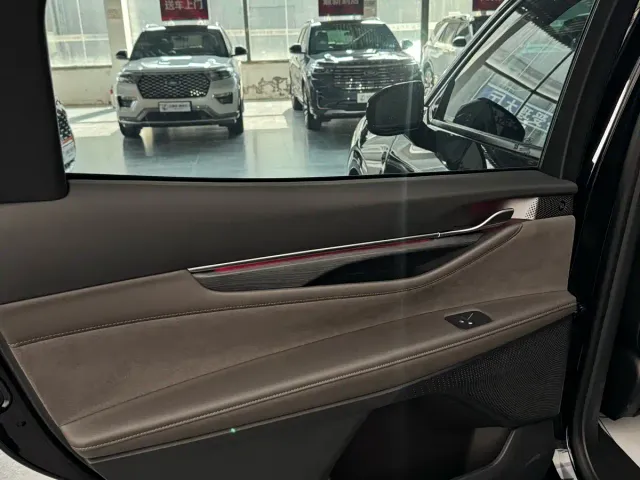 Ford Edge — Фото автомобиля 13