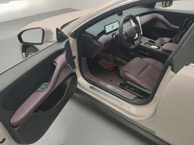 Nio ET5 Touring — Фото автомобиля 15