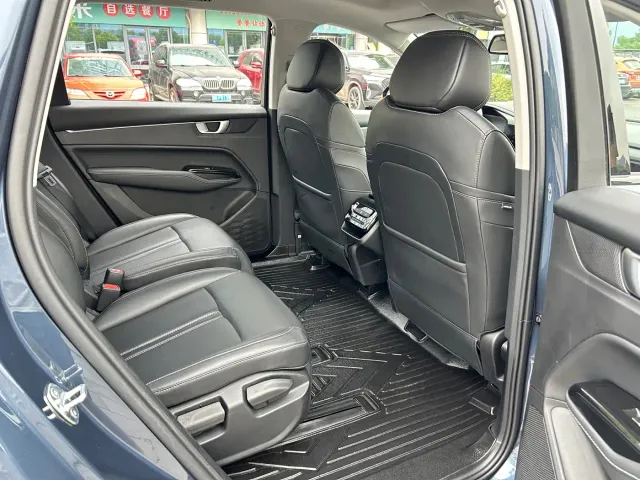 Wuling Victory — Фото автомобиля 17