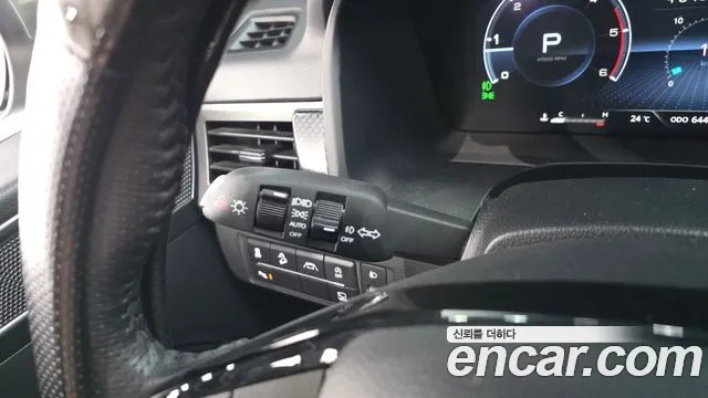 KG_Mobility_Ssangyong Rexton Новый Rexton Sport Khan Дизель 2.2 4WD — Фото автомобиля 13