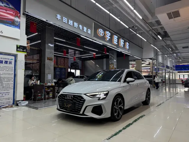 Фотография автомобиля — Audi A3