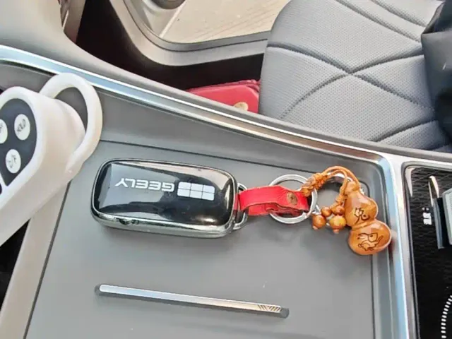 Geely Galaxy L6 — Фото автомобиля 8
