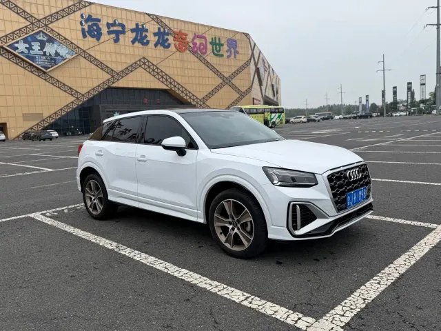 Audi Q2L — Фото автомобиля 3