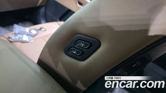 Kia Sorento Новый Sorento 4 поколение Бензин 2.5T 4WD — Фото автомобиля 28