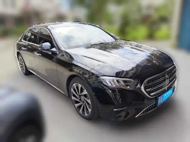 Mercedes-Benz Mercedes-Benz E-Class 2024 Model E 300 L Luxury — Фото автомобиля 3