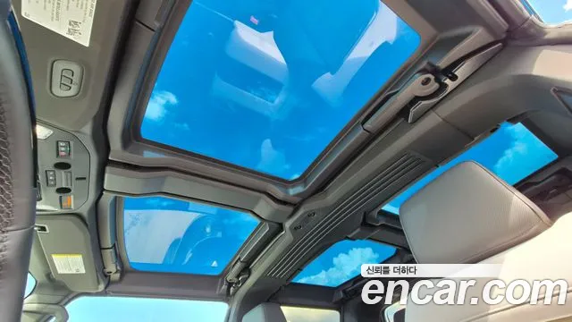 GMC Hummer EV — Фото автомобиля 12