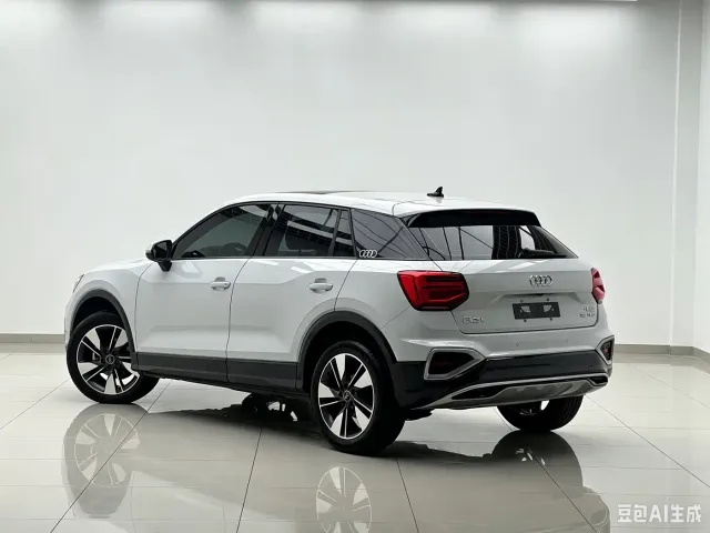 Audi Q2L — Фото автомобиля 6