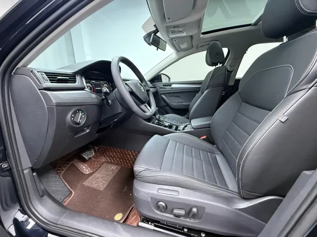 Skoda Superb — Фото автомобиля 6