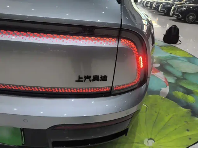 Audi E5 Sportback — Фото автомобиля 7