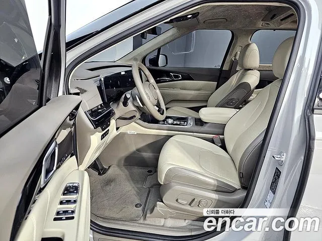 Kia Canival — Фото автомобиля 5