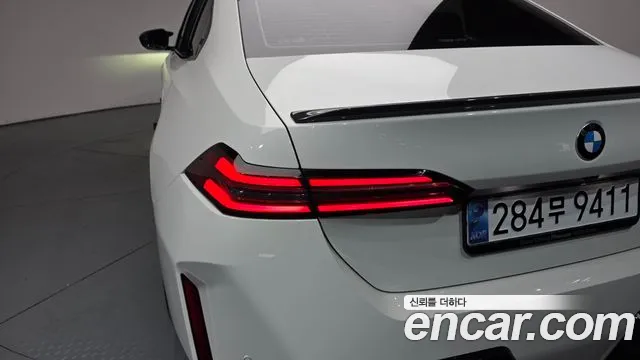 BMW M5 — Фото автомобиля 23