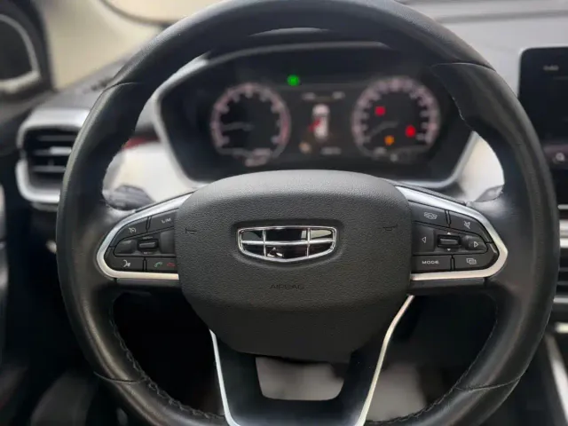 Geely Binyue — Фото автомобиля 20