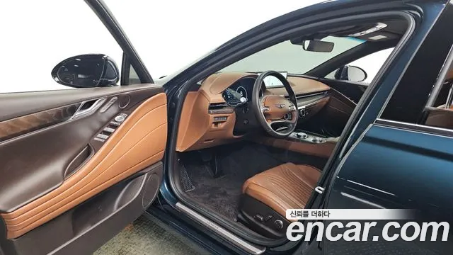 Genesis G80 Бензин 2.5 турбо AWD — Фото автомобиля 8