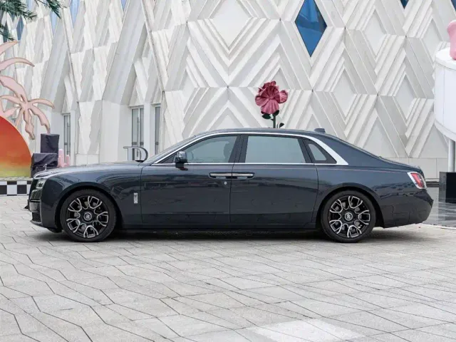 Rolls-Royce Ghost — Фото автомобиля 7