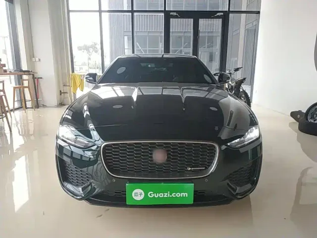 Jaguar XEL — Фото автомобиля 2