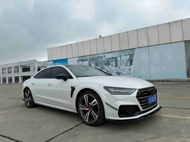 Audi A7L — Фото автомобиля 3