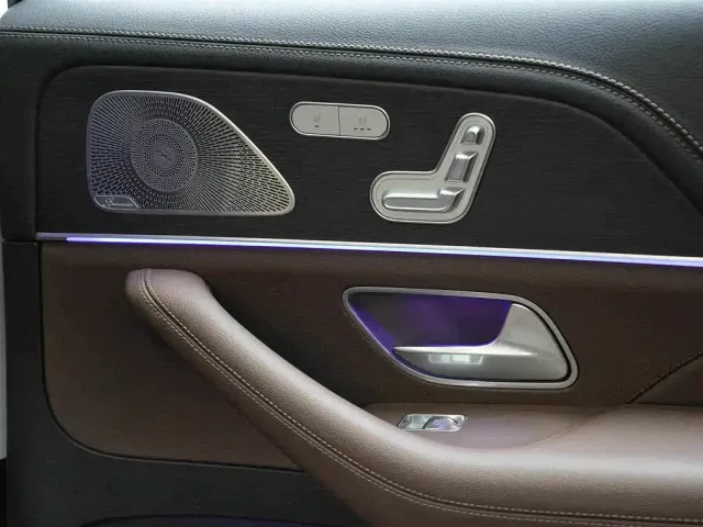 Mercedes-Benz GLS-Class — Фото автомобиля 19