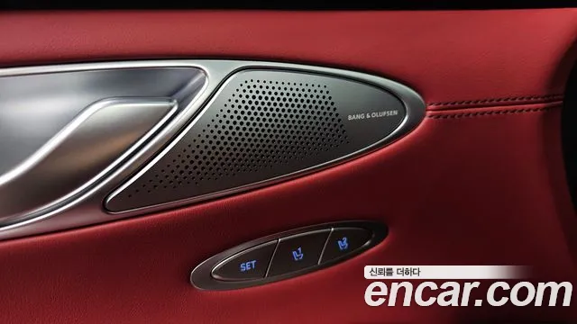 Genesis GV70 2.5T Бензин AWD — Фото автомобиля 27