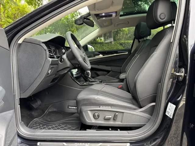 Volkswagen Passat — Фото автомобиля 9