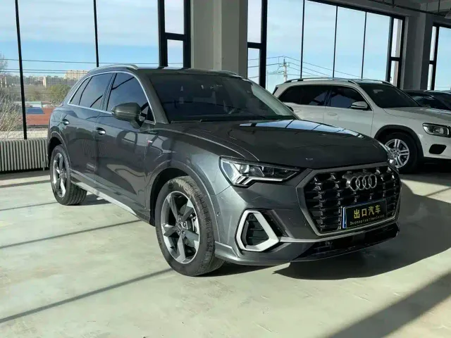 Audi Q3 — Фото автомобиля 3