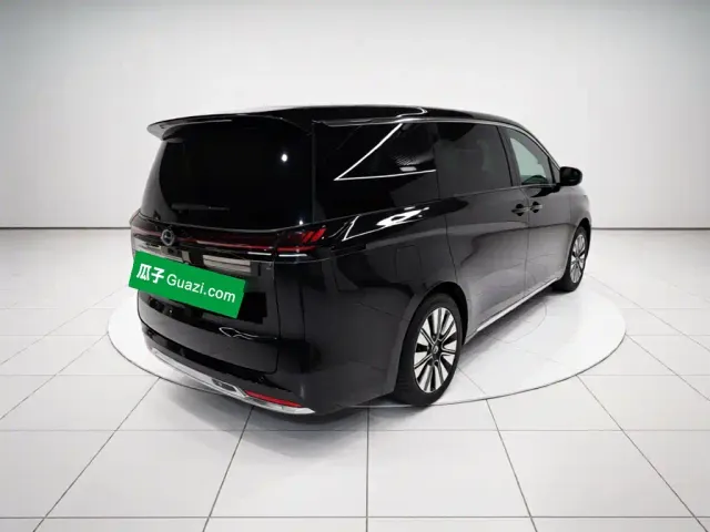 GAC Trumpchi E8 — Фото автомобиля 6