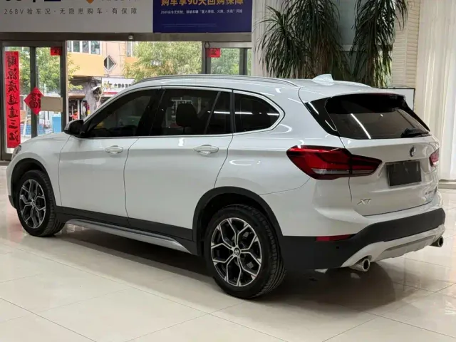 BMW X1 — Фото автомобиля 6