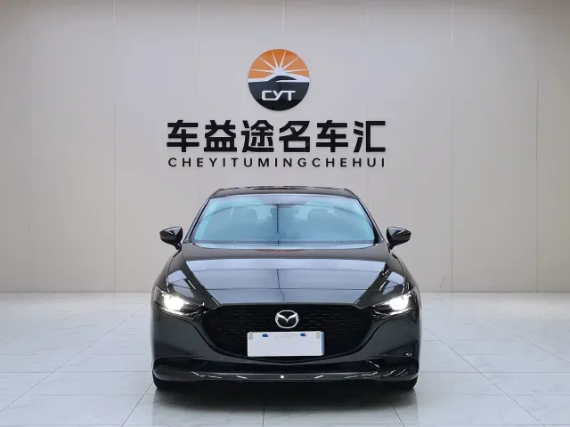 Mazda Axela — Фото автомобиля 4